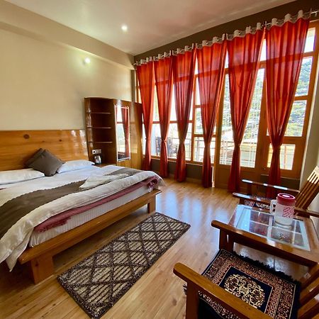 Hotel Mansarovar Inn Munsyari المظهر الخارجي الصورة