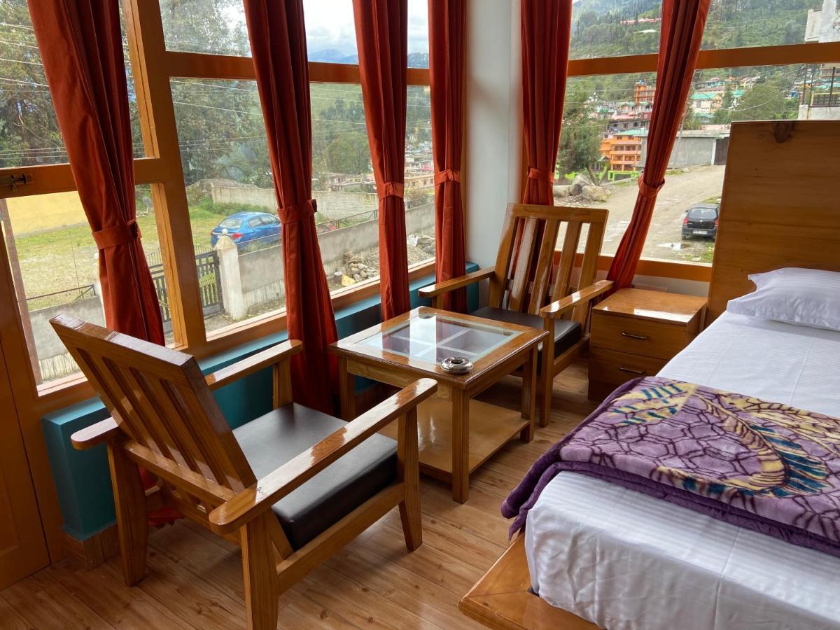 Hotel Mansarovar Inn Munsyari المظهر الخارجي الصورة