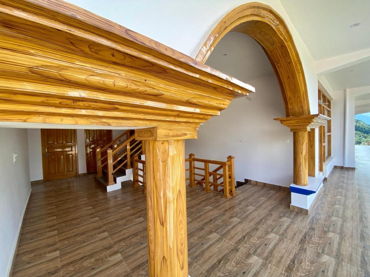 Hotel Mansarovar Inn Munsyari المظهر الخارجي الصورة