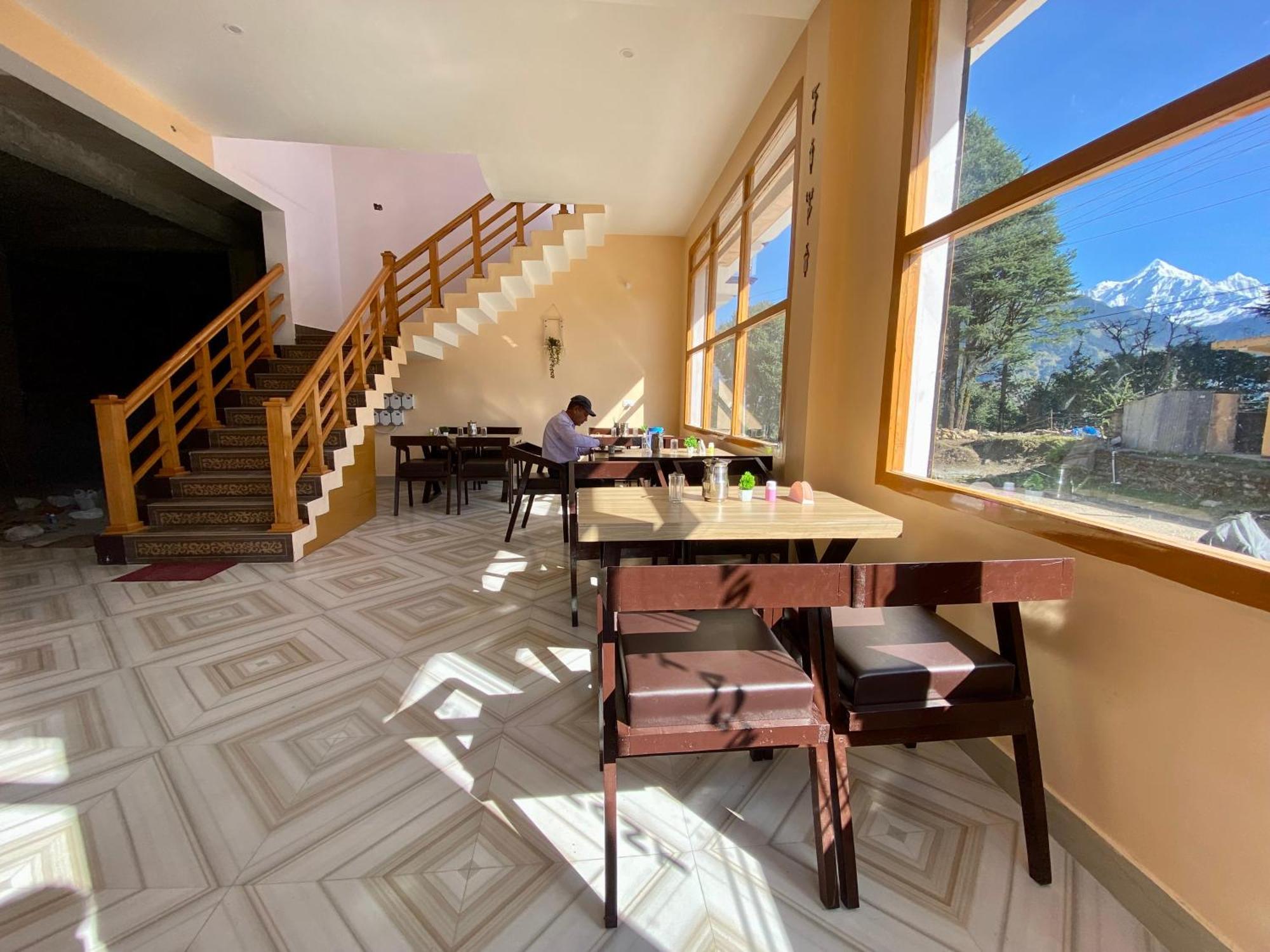 Hotel Mansarovar Inn Munsyari المظهر الخارجي الصورة